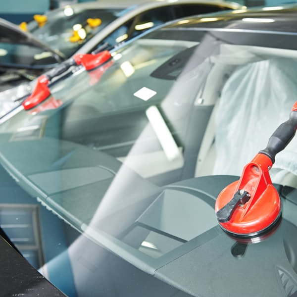 What auto glass service to contact when windshield is shattered  in Texas